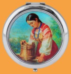 Зеркало металлическое складное Девушка с ведром (круглое)